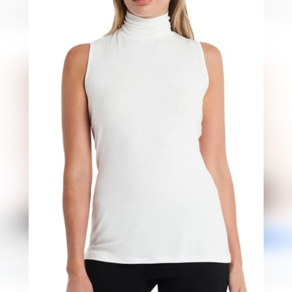 NWT Vince Camuto sleeveless turtleneck top in Buttercream, Size L